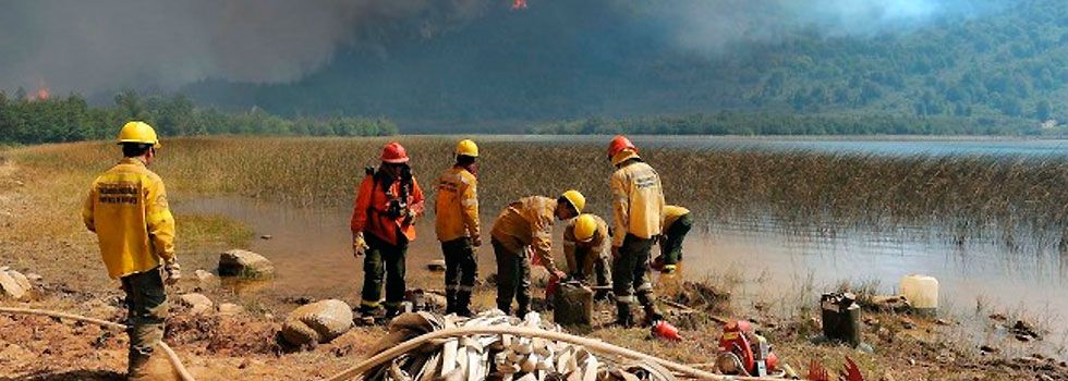 Bomberos Voluntarios de la provincia de Buenos Aires se sumaron al combate del fuego en Chubut