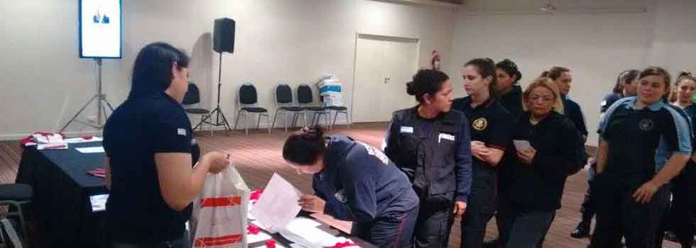 Más de 500 bomberos voluntarios llegaron a Paraná para las IV Jornadas Internacionales de Género, Emergencias y Derechos Humanos