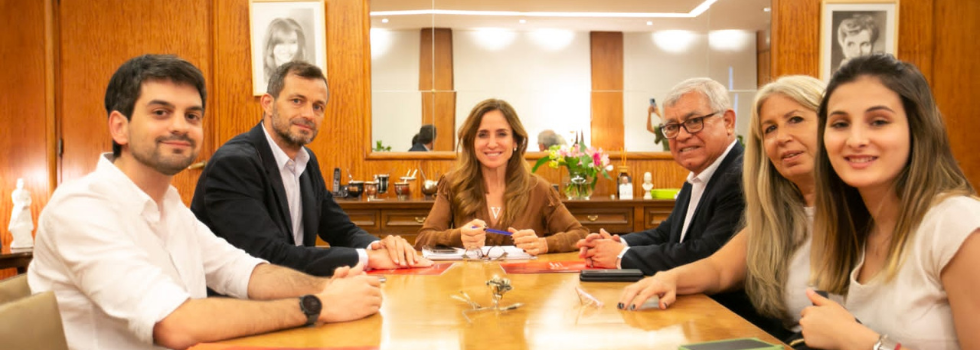 Importante reunión con la Ministra de Desarrollo Social